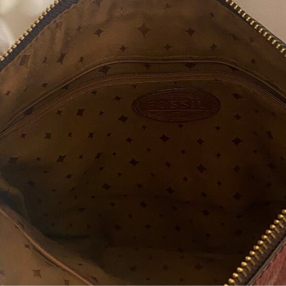 Fossil Burgundy Leather Cross Body Explorer Bag with Brass Hardware - Picture 6 of 7